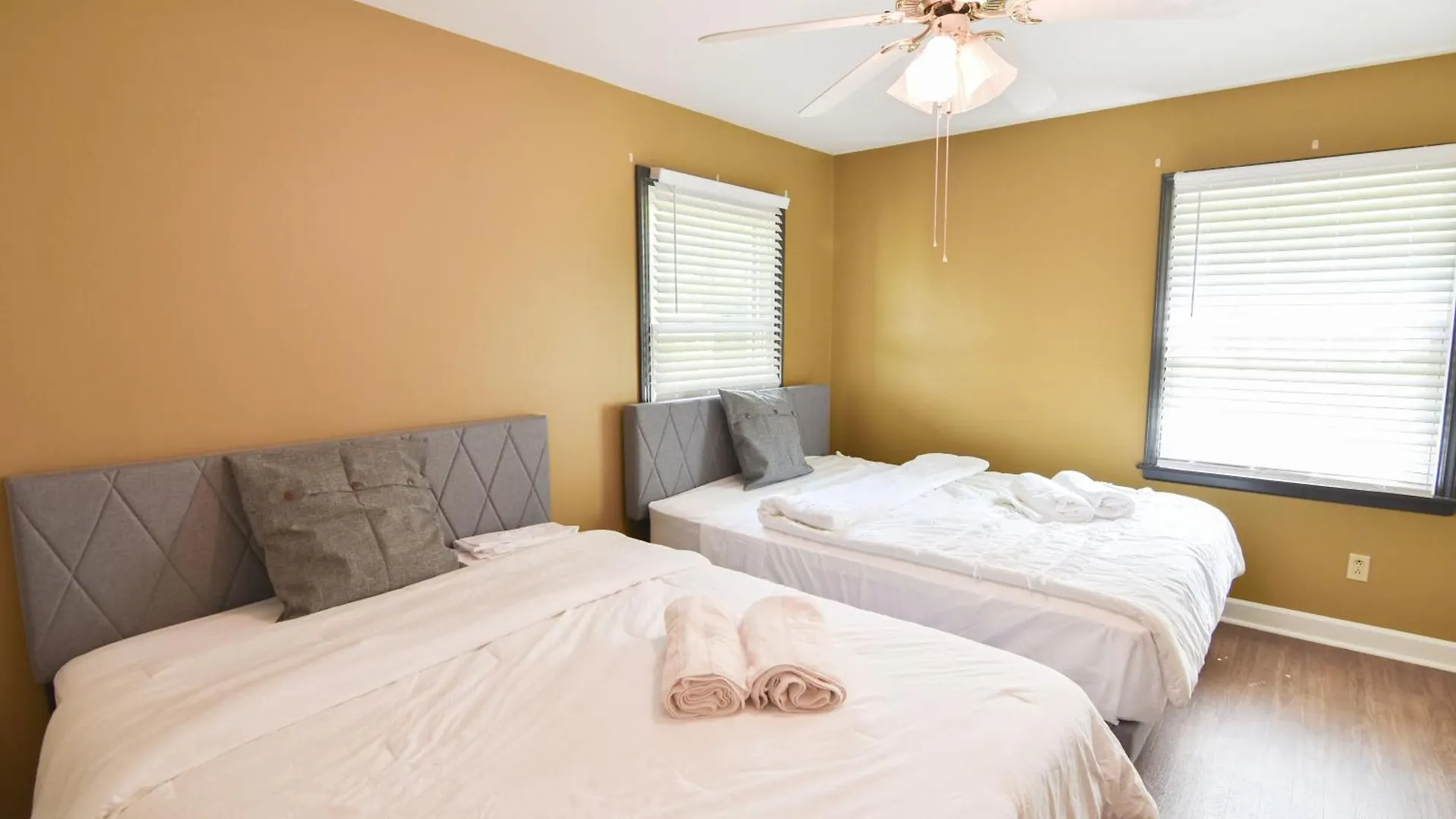 Cozy 2Br 2Ba 5 Min To Lake 20 Min To Downtown Clt Charlotte Holiday home